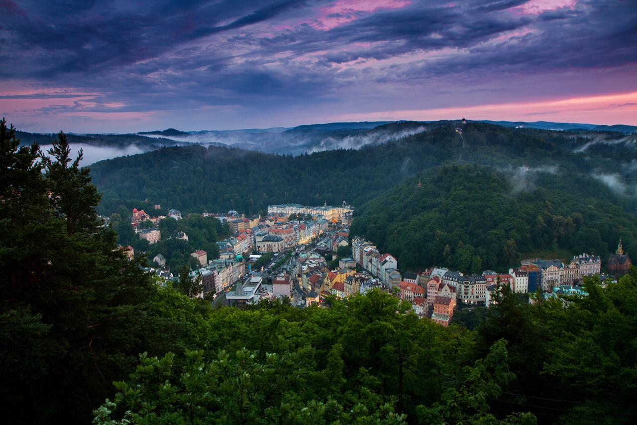 Apartments Bohemia Rhapsody Karlovy Vary Exterior foto